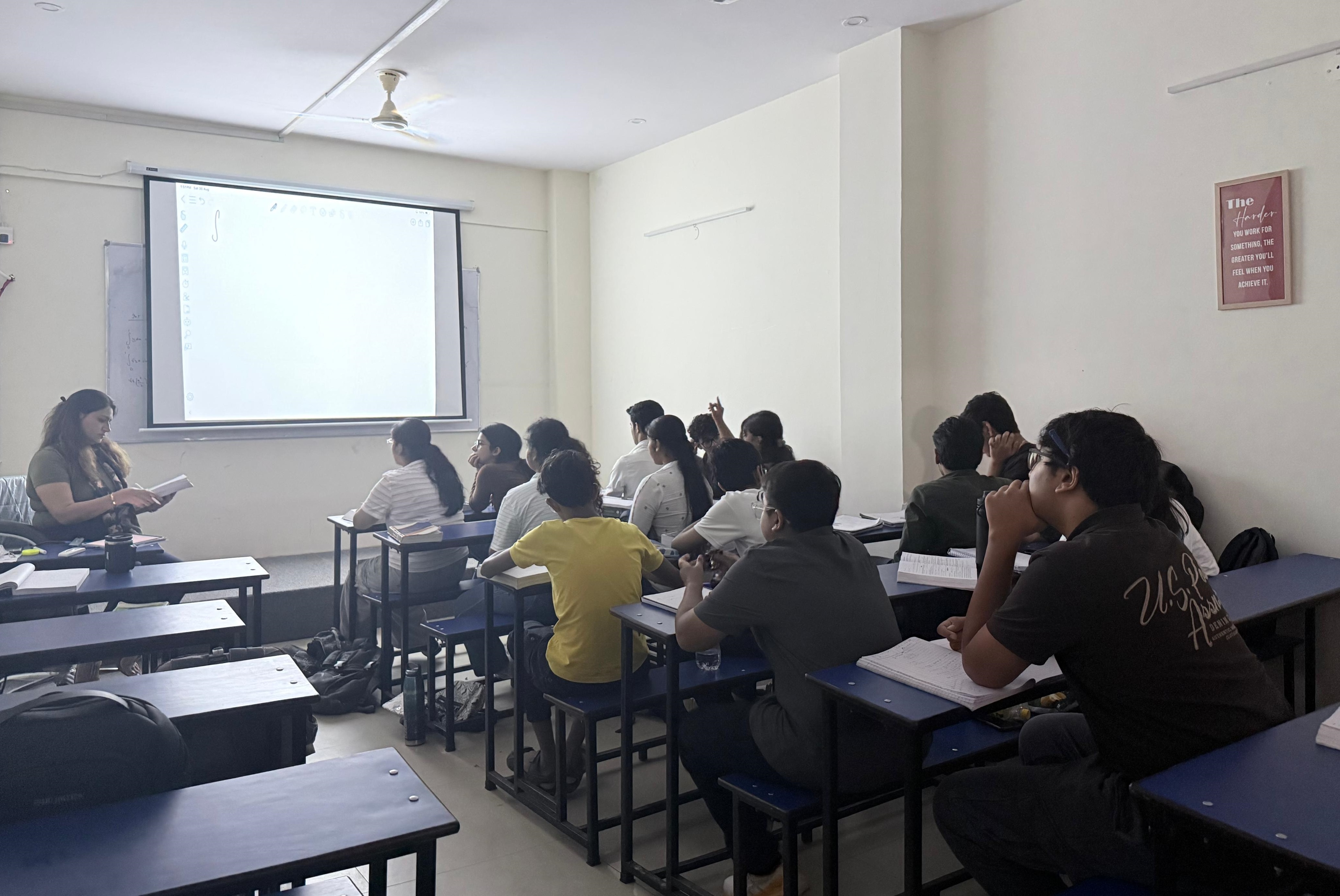 Best Math Teacher for Class 12 in Faridabad | Math Teacher for Class 12
